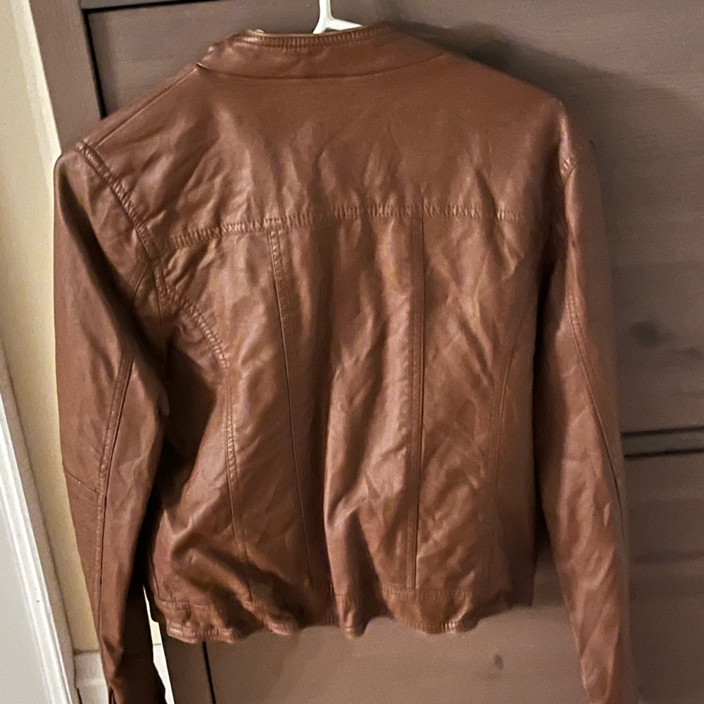 Xilliration pleather jacket size large womens small mark on shoulder